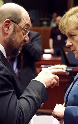 Almanya'da kriz giderek büyüyor