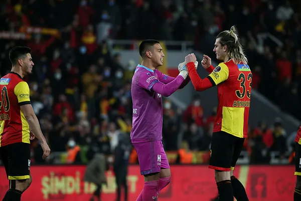 goztepe-sivassporu-devirdi-galibiyet-serisini-3-maca-cikardi-goztepe-2-1-sivasspor-mac-sonucu-1642661628675.jpg Göztepe Sivasspor'u devirdi! Galibiyet serisini 3 maça çıkardı | Göztepe 2 - 1 Sivasspor maç sonucu-2