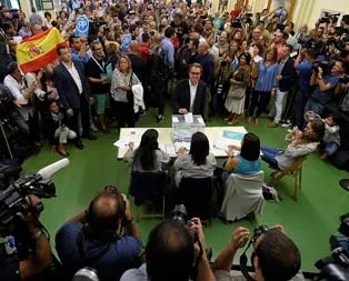 Katalanlar şov yapıyor