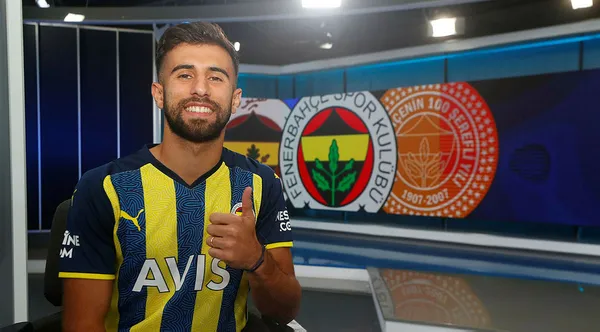 diego-rossi-buyuk-hayal-kirikligi-oldu-fenerbahce-sezon-sonu-yolluyor-1642167183339.jpg