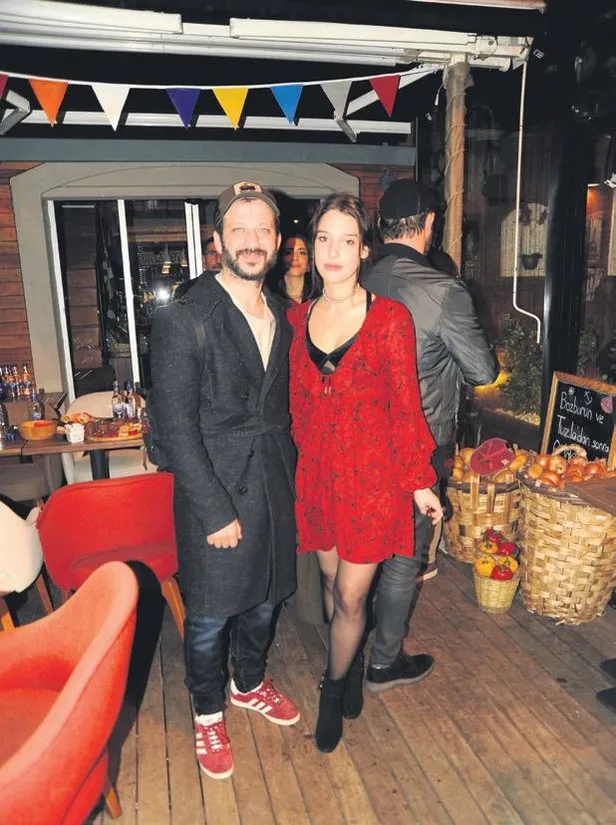 iki-cocuk-annesi-seda-bakandan-samimi-itiraf-anne-sutunun-buyusune-1685744411895.jpeg İki çocuk annesi Seda Bakan'dan samimi itiraf: “Anne sütünün büyüsüne...”-13