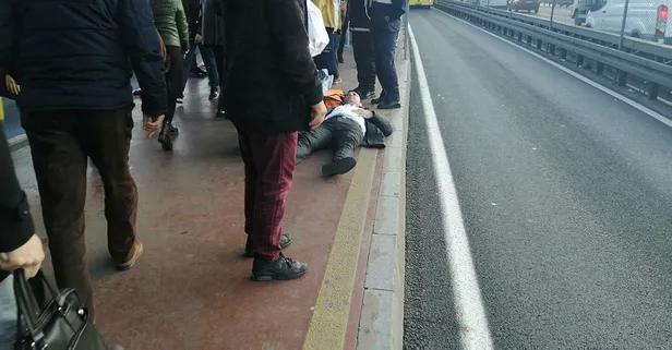 Son dakika: Durakta fenalaşarak düşen kişiye metrobüs çarptı