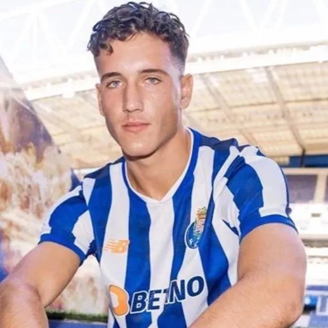 Deniz Porto’yu ayağa kaldırdı