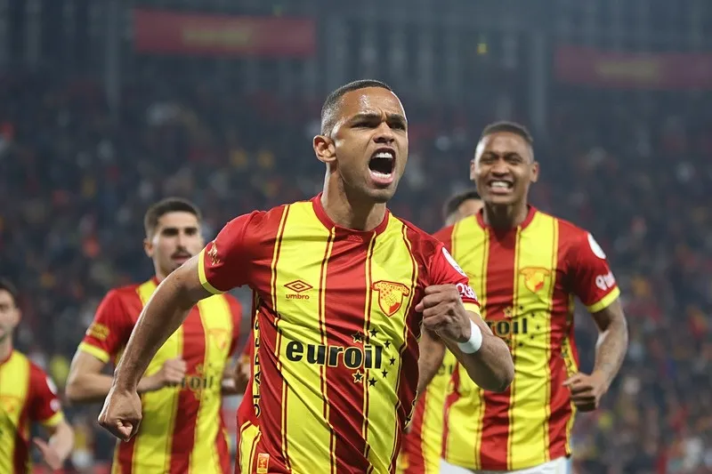 Süper Lig’de 27. hafta hakemleri açıklandı-3