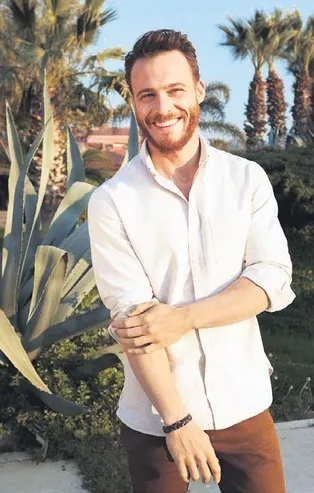 Kerem Bürsin, Demet Özdemir'in aşk oyununu bozdu!