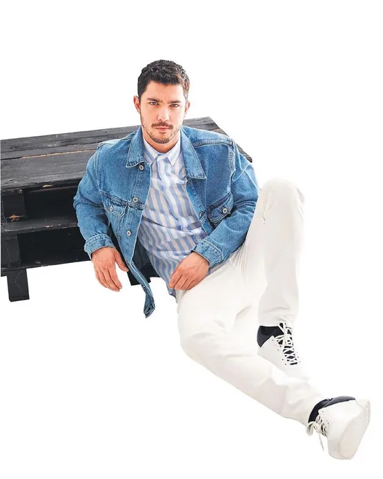 yildirim-kacis-1581631808568.jpeg Hadise ile Kaan Yıldırım aşkında gözlerin çevrildiği Ezgi Eyüboğlu 'tıp' oynadı-2