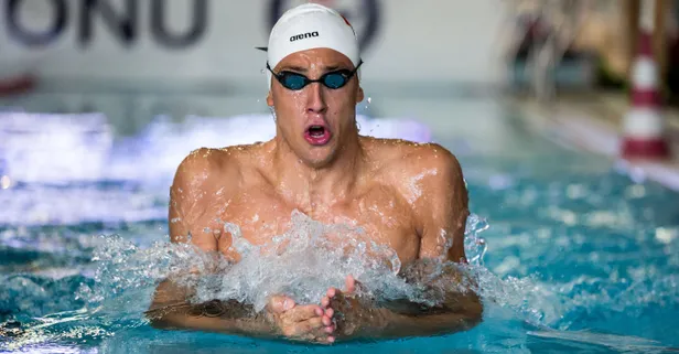 SON DAKİKA! Milli yüzücü Emre Sakçı'dan dünya rekoru