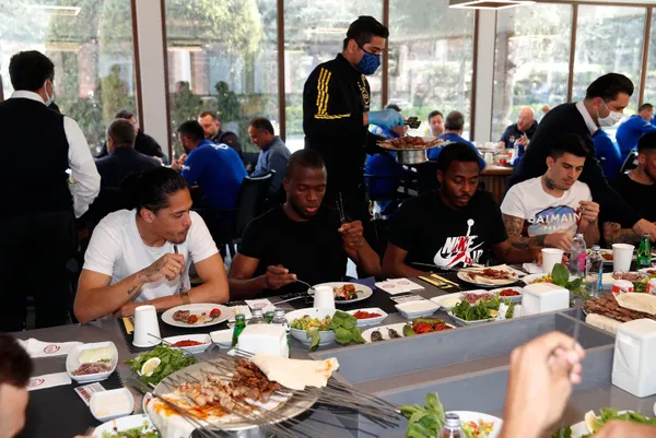 son-dakika-fenerbahce-spor-kulubu-baskani-ali-koc-koronaviruse-yakalandi-futbolculari-bekleyen-tehlike-1617693754664.jpg SON DAKİKA: Fenerbahçe Spor Kulübü Başkanı Ali Koç koronavirüse yakalandı! Futbolcuları bekleyen tehlike-6