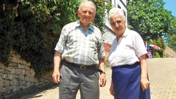 orduda-yasayan-son-ermeniler-dikran-toraman-ve-ardem-toraman-hayatini-kaybetti-camide-toren-duzenlenip-defnedi-1667197996596.jpg Ordu'da yaşayan son Ermeniler Dikran Toraman ve Ardem Toraman hayatını kaybetti! Camide tören düzenlenip defnedildiler-2