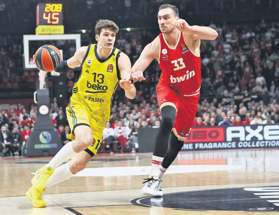 Fener Olympıakos karşısında