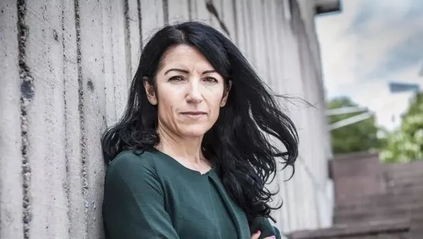 İsveç'te terör destekçisi bağımsız milletvekili Amineh Kakabaveh hükümete parmak sallıyor!-7