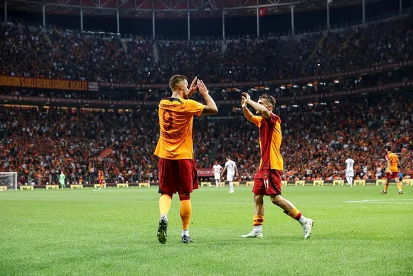 1668154696334.jpeg Galatasaray'da Yunus Akgün'e yeni sözleşme! Kriz yok imza var-2