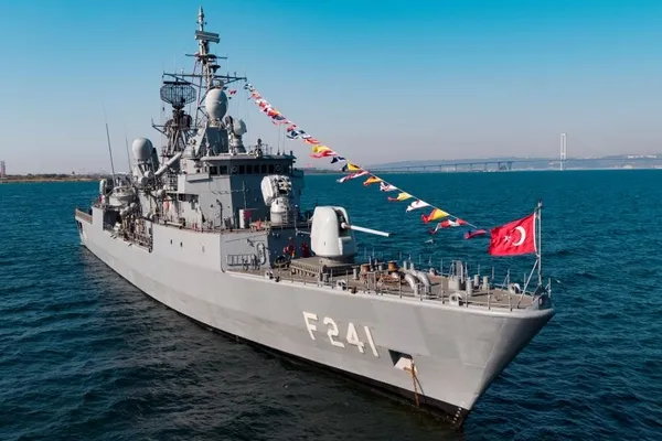 turkiyenin-gucu-yunan-basinini-korkuttu-erdoganin-hamlelerine-hizli-harekete-gecmeyi-gerektiriyor-1635922779111.jpg Türkiye'nin gücü Yunan basınını korkuttu! "Erdoğan'ın hamleleri hızlı harekete geçmeyi gerektiriyor"-5