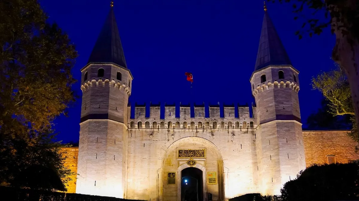 Topkapı Sarayı kapılarını gece ziyaretlerine de açıyor | Her Cumartesi o saatler arasında gezilebilecek