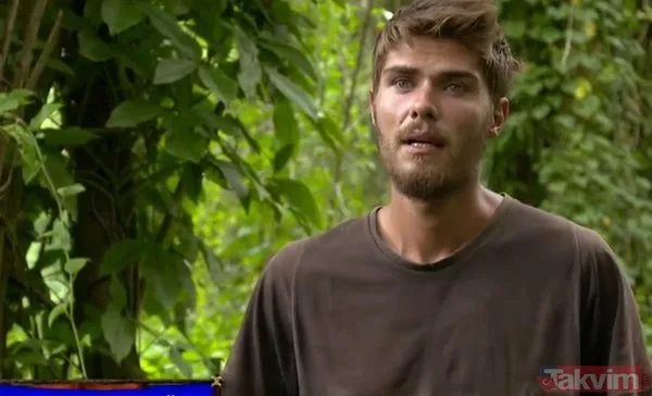 Kerem Bursin bakın hangi takımı tutuyormuş! Serenay Sarıkaya'yla ilişkisi bir döneme damga vuran Kerem Bürsin... - 20