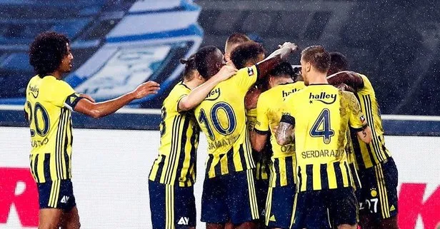Fenerbahçe bataklığı andıran sahada Çaykur Rizespor’u tek golle geçti