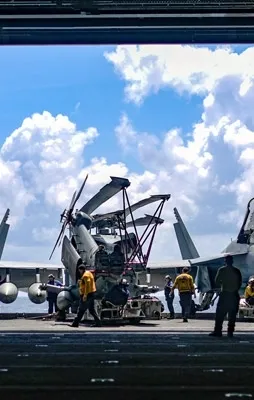 ABD uçak gemisi ve filo Akdeniz'e doğru yola çıktı!