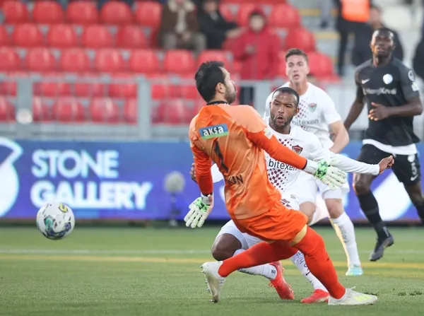 istanbulda-puanlar-paylasildi-umraniyespor-hatayspor-2-2-1672763374141.jpg İstanbul'da puanlar paylaşıldı | Ümraniyespor - Hatayspor: 2-2-7