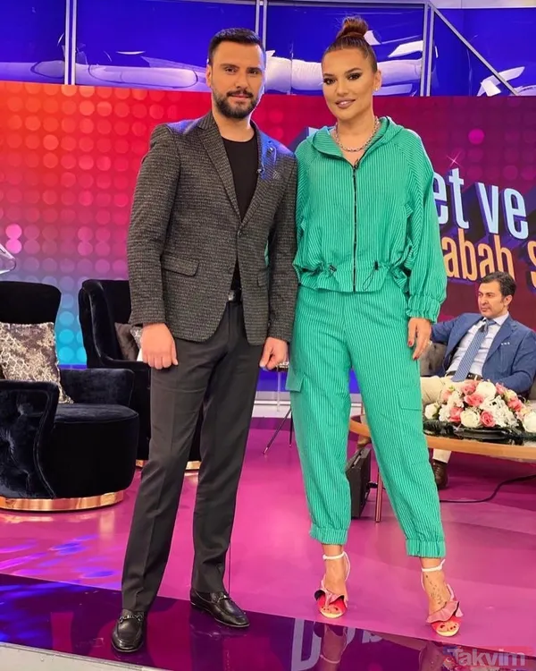 Demet Akalın'dan yıllarca kanlı bıçaklı olduğu Hande Yener'e doğum günü kutlaması "İyi ki doğdun kraliçe" - 22