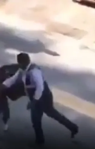 Diyarbakır'da zabıta kağıt toplayan çocuğu tokatladı! Sosya medya ayağa kalktı!