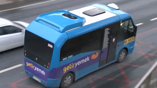 Minibüsçülerden pes dedirten hile! Ayakta yolcu almak için bakın ne yaptılar!-3