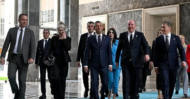 Takvim CHP koridorlarına daldı! Özgür Özel İmamoğlu'na "şah" çekti: Tarhan'la denge kuracak 3 isimle partiyi dizayn edecek