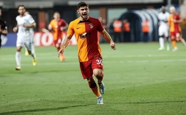 galatasarayin-rapid-wienden-kadrosuna-kattigi-genc-yildiz-yusuf-demir-turkiyeye-karsi-1668698357243.jpeg Galatasaray'ın Rapid Wien’den kadrosuna kattığı genç yıldız Yusuf Demir Türkiye'ye karşı-3