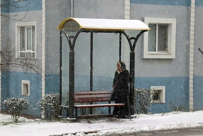 hava-durumu-istanbula-kar-yagisi-basladi-sicakliklar-10-derece-birden-dustu-bugun-hava-nasil-olacak-1704791711364.jpeg HAVA DURUMU | İstanbul'a kar yağışı başladı! Sıcaklıklar 10 derece birden düştü! Uyarı üstüne uyarı: Yağışlar ne kadar devam edecek? Hafta sonu kar var mı?-16