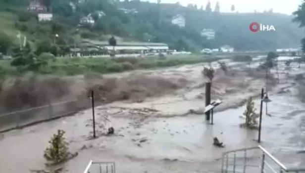HAVA DURUMU | Meteorolojiden 6 il için kırmızı alarm! Kastamonu, Sinop, Zonguldak, Bartın, Karabük, Düzce...
