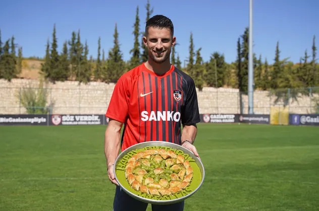 Son dakika transfer haberleri | Gaziantep FK Belçikalı yıldız Mirallas ile sözleşme imzaladı
