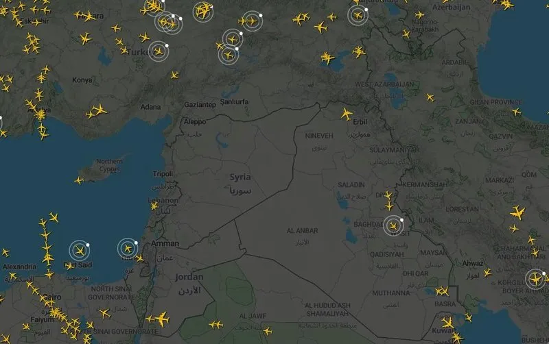 Hava sahasını kapatan ülkelerin ardından son radar görüntüsü (TSİ ile 00.04)