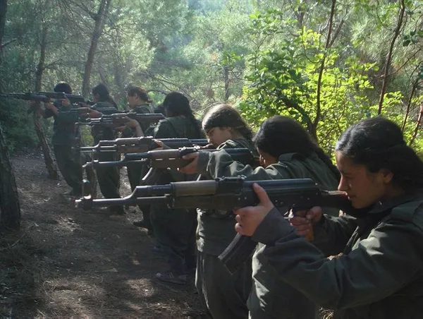 Hafıza kartlarından YPG/PKK'nın 'çocuk savaşçıları' çıktı-2