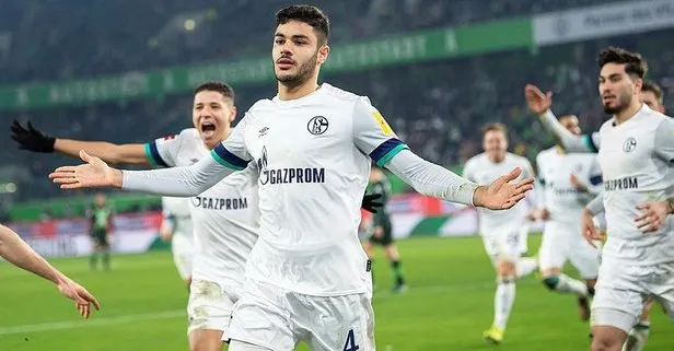 Shalke De Forma Giyen Ozan Kabak Selcuk Inan Paylasimi Takvim
