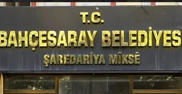 DEM Partili Van Bahçesaray Belediye Başkanı Ayvaz Hazır görevden uzaklaştırıldı