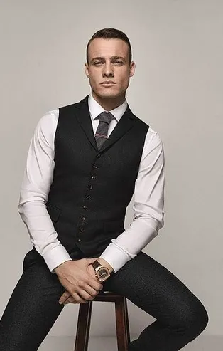 Kerem Bürsin, Nilperi Şahinkaya’yı kızdırdı! Öpüşme sahnesinde...