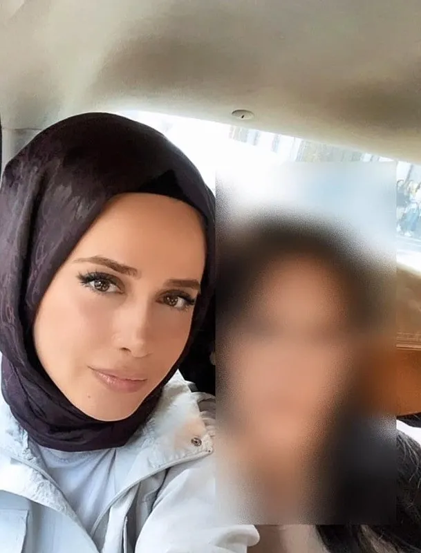 1774185402133.jpeg Fatih'te yanan evden kadın cesedi çıktı: Eşini öldürdüğü iddia edilen koca gözaltında-4