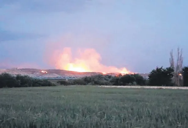 trafikte-yol-verme-kavgasi-yuzunden-tartistigi-kisiye-kursun-yagdiran-sezer-ozturkun-cezasi-belli-oldu-1652393974351.jpeg Trafikte yol verme kavgası yüzünden tartıştığı kişiye kurşun yağdıran Sezer Öztürk'ün cezası belli oldu-11