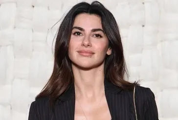 Yalnızım dostlarım