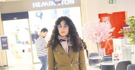 Fransız yönetmen Luc Besson'un 'Anna' filminde bir casusu canlandıran Cansu Tosun'dan açıklama