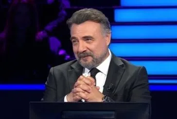 Türkiye Futbol Süper Lig tarihinde 4-4 skorla berabere biten 10'dan fazla maç varken, 5-5 skorla biten toplam kaç maç vardır?