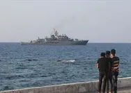 Dosta güven düşmana korku! Doğu Akdeniz’deki Türk savaş gemileri KKTCyi selamladı