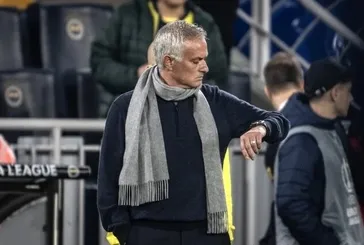Jose Mourinho'dan derbi açıklaması! "Sahaya oyun kimliği yansıtıyoruz"