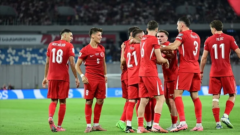 turkiye-gurcistan-macinda-tramvay-ucretsiz-mi-milli-maci-oncesi-kocaelide-ulasim-duzenlemesi-1760435223124.jpg (Kaynak: AA)