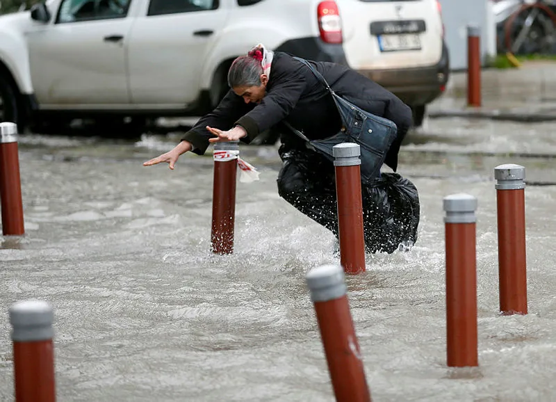 Meteoroloji'den son dakika sağanak uyarısı! Bugün İstanbul'da hava nasıl olacak? 24 Ocak 2019 hava durumu - 6