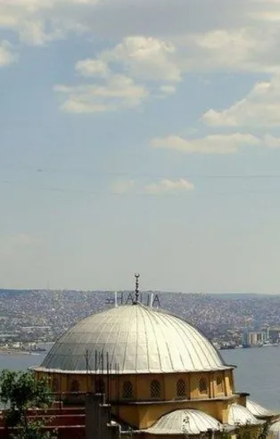 Camide müzik provokasyonunda flaş detaylar ortaya çıktı! Kameralar tek tek incelendi: Polisten "ihbar" çağrısı