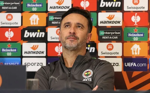 Çok gergin olan Pereira, Olympiakos yenilgisi sonrası soru soran gazeteciye patladı!-5