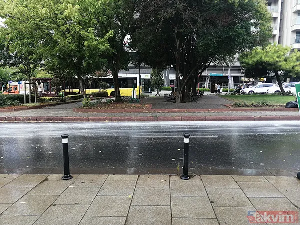 İstanbul'da kısa süreli yağış trafiği vurdu! Araçlar zor ilerledi duraklar doldu... - 14