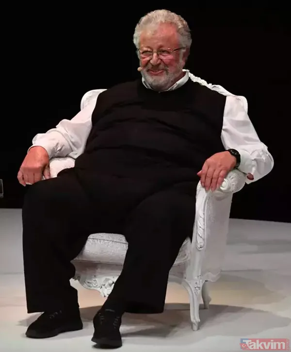 "Kendisi Belgesel Çıkardı, Kitap Çıkardı, Söyleşileri Başladı. Babamdan İmza Aldım Kitabına, Hatıra Olsun İstedim. Bu 14 Yıl Boyunca Senede 1 Kez Görüştük Ama...