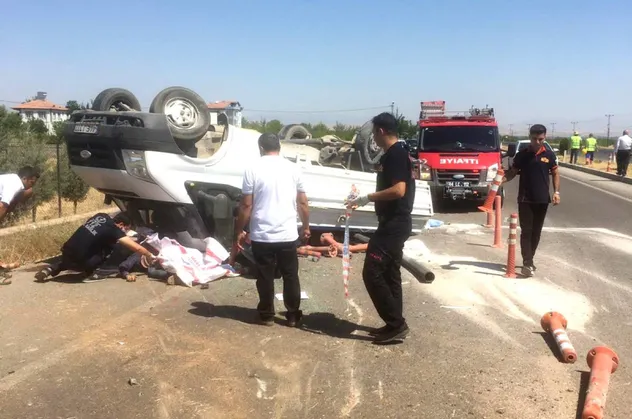 Malatya'da lastiği patlayan kamyon takla attı: 1 ölü, 2 yaralı