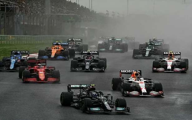 formula-1-oncesi-ulasim-ibbden-reklami-yapan-ibbnin-sozcusu-murat-ongun-sikisinca-yalana-sarildi-1633898957414.jpeg Formula 1 öncesi "Ulaşım İBB'den" reklamı yapan İBB'nin Sözcüsü Murat Ongun sıkışınca yalana sarıldı!-1
